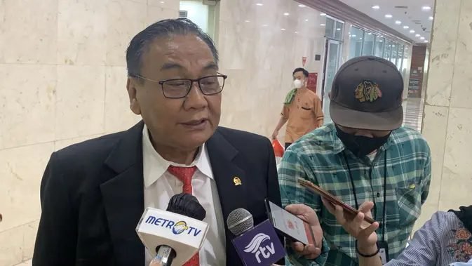 MPR Minta Publik Tak Berspekulasi soal Putusan MK Terkait Gibran, Bambang Pacul: Bola Belum di Sini
